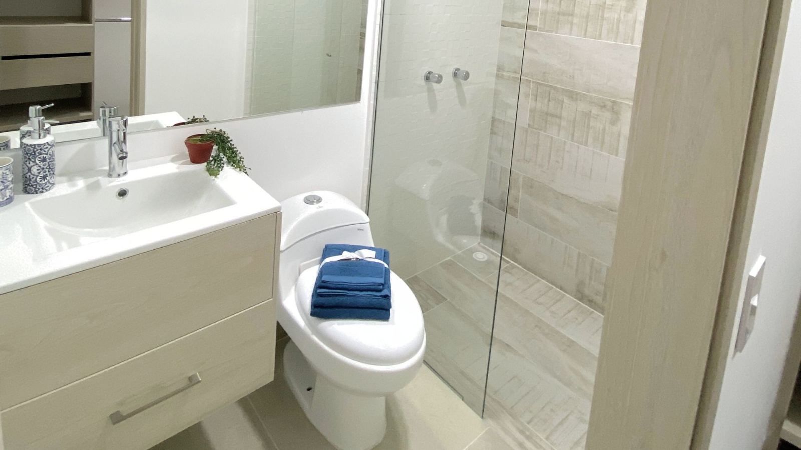 Baño del apartamento modelo